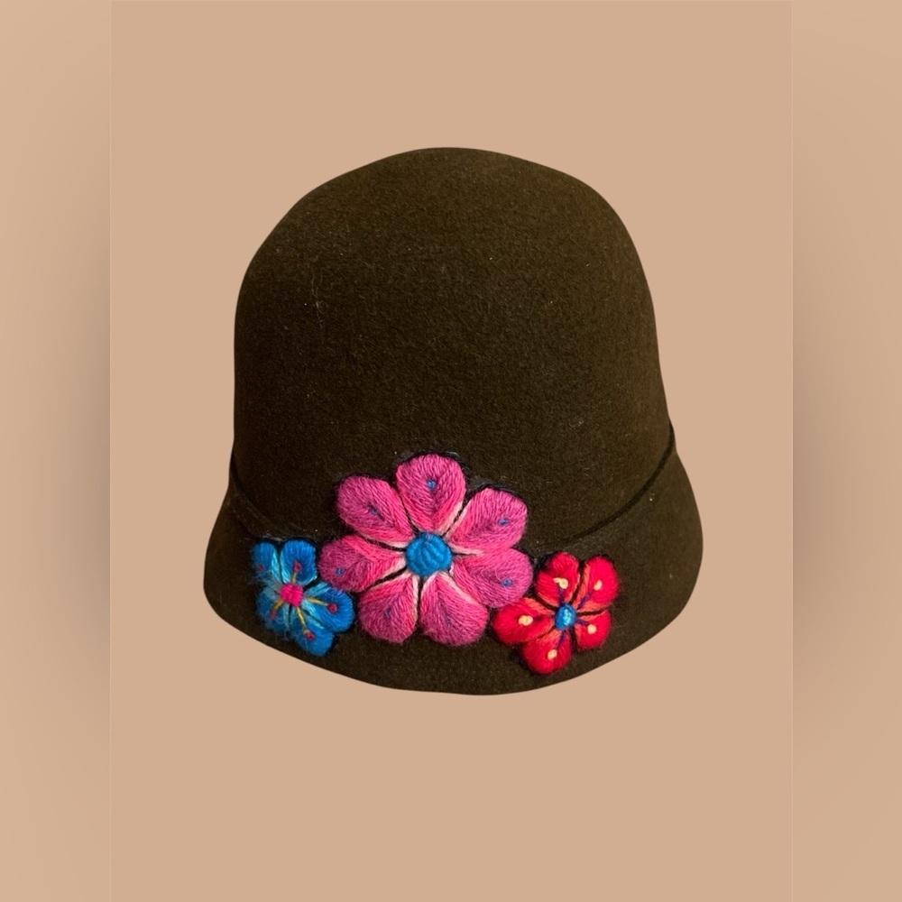 Sheep Wool Felt Floral Embroidered Women Hat